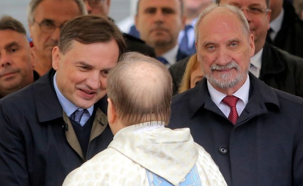 Ziobro broni ojca Rydzyka. Sugeruje, że Tusk "połamie sobie wilcze zęby"