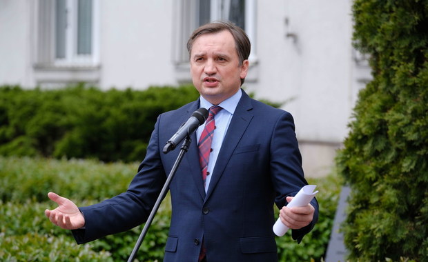 Ziobro kontra unijny komisarz. Starcie nt. praworządności w Polsce