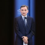 Zbigniew Ziobro Ziobro pojechał do Brukseli. "Ich ręce nie są w stanie mnie dosięgnąć"