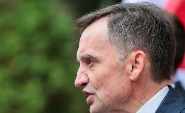 Ziobro poza zasięgiem służb. Polityk PiS musiał opuścić Europę nieoficjalną ścieżką