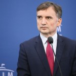 prokuratura Ziobro wyjechał do USA. Rząd podał datę, do kiedy ma trafić do Polski