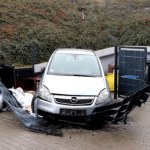 Zjazd ze skarpy zamiast skrętu. Niebezpieczny wybryk pijanego kierowcy