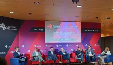 Złapani w sieć kłamstw. Eksperci ujawniają skalę dezinformacji w Polsce
