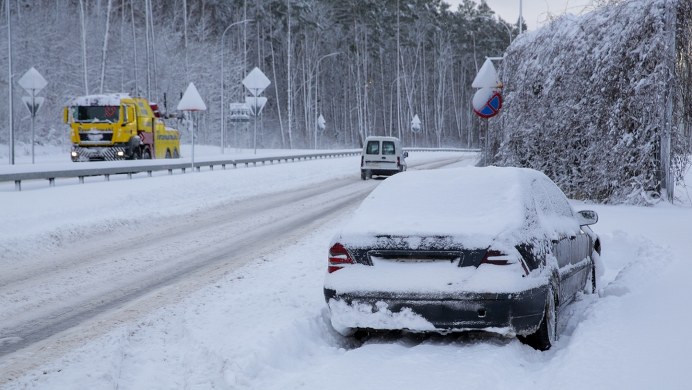 Złe prognozy na 1 stycznia: śnieg, marznący deszcz i zamiecie