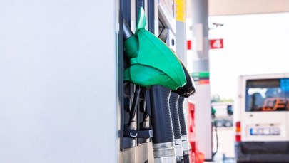 Złe wieści dla kierowców. Ropa znów drożeje