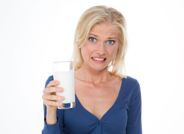 Źle znosisz mleko i produkty mleczne? To może być nietolerancja pokarmowa /123RF/PICSEL