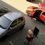 Złodziej krzeseł zatrzymany. Meble z lokalu wynosił w biały dzień