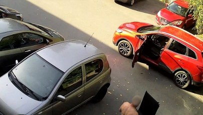 Złodziej krzeseł zatrzymany. Meble z lokalu wynosił w biały dzień