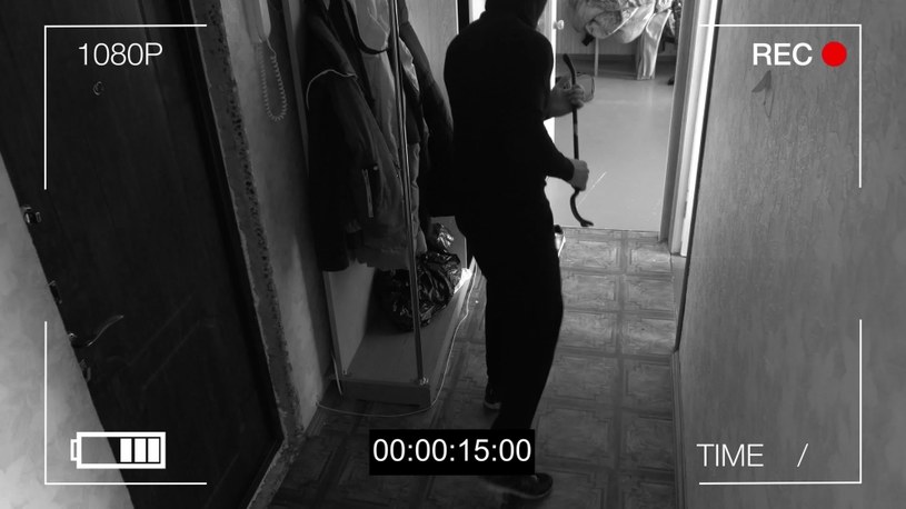 Złodzieje coraz częściej działają w środku dnia, a nie tylko po zmroku /123RF/PICSEL