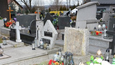 Złodzieje tablicy nagrobnej zatrzymani