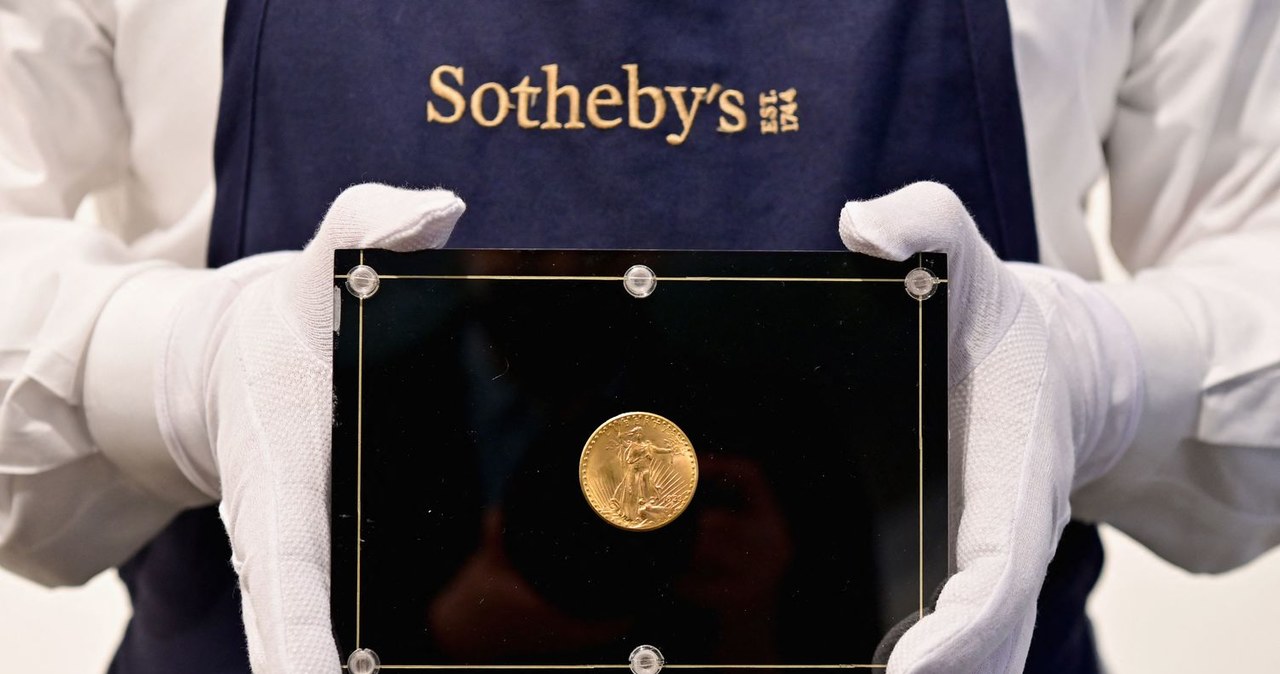 Złota 20-dolarówka sprzedana za rekordowe 18,8 mln dolarów /AFP