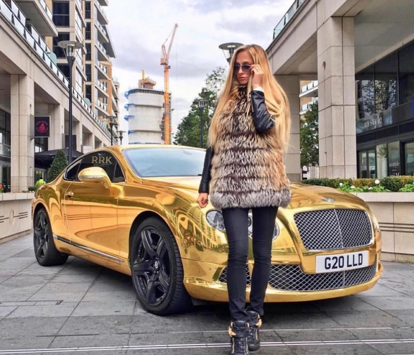 Złote, a skromne, czyli drogie auta dzieci oligarchów /@RichRussianKids /Instagram