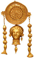 Złotnictwo: kolczyk z wisiorkiem pochodzący z grobu z Crispiano, III w. p.n.e. /Encyklopedia Internautica