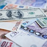 Złoto drożeje, kursy walut się zmieniają. Tak reaguje złotówka