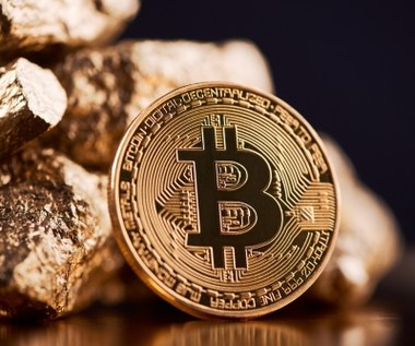 Złoto i bitcoin na szczytach. Analitycy prześcigają się w kosmicznych prognozach