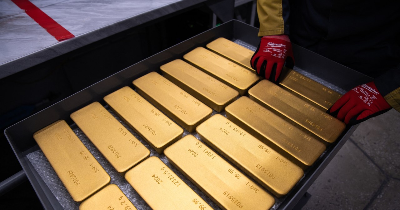 Złoto jeszcze nigdy nie osiągało tak wysokich wycen /Alexander Manzyuk/ANADOLU /AFP
