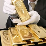 Złoto nie wierzy dolarowi