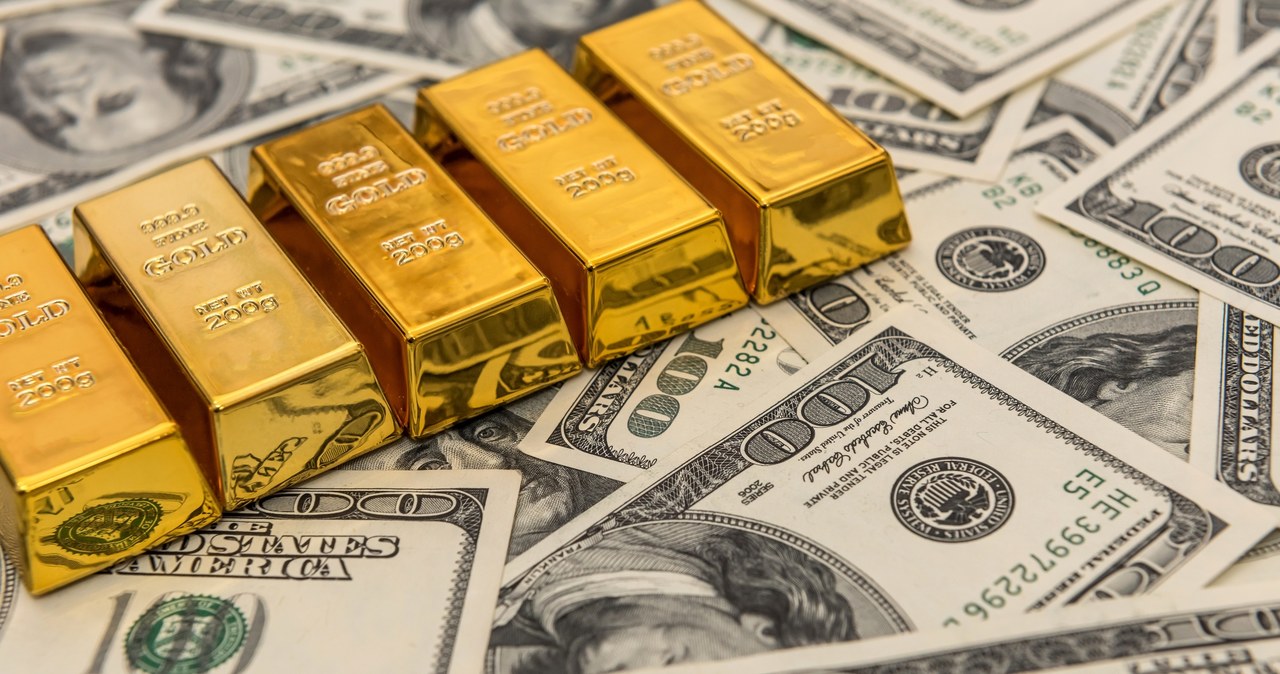 Złoto powszechnie uznawane jest za zabezpieczenie przed inflacją, ale rosnące stopy procentowe zwykle niwelują jego atrakcyjność inwestycyjną /123RF/PICSEL