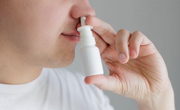 Złoto w sprayu. Rewolucja w leczeniu chorób mózgu?