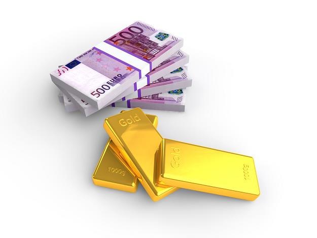 Złoto wciąż jest atrakcyjną inwestycją /&copy;123RF/PICSEL