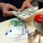 Złoty czeka na wieloletni plan finansowy