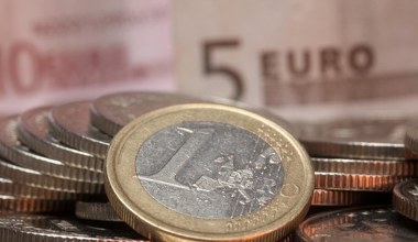 Złoty czy euro? Co mówi prawo o walucie w Polsce