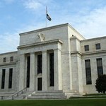 Złoty powinien pozostać stabilny, Fed w centrum uwagi