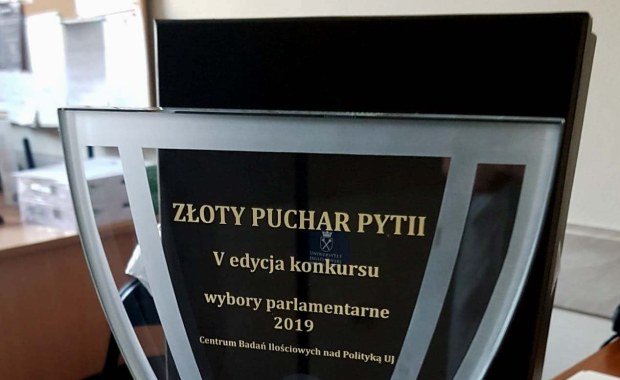 Złoty Puchar Pytii dla Kantara