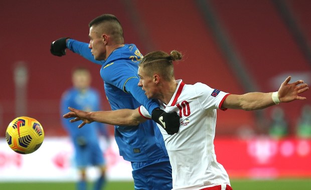 Zły stan murawy podczas meczu z Ukrainą na Stadionie Śląskim. Przed spotkaniem z Holandią ma być lepiej
