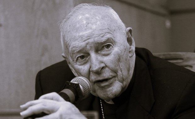 Zmarł Theodore McCarrick, były kardynał skazany za przestępstwa seksualne