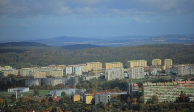 Zmarła, nie pozostawiając spadkobierców. Gmina sprzedaje jej mieszkanie