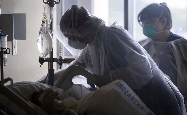 Zmarło 346 chorych na Covid-19. Wykryto ponad 6 300 zakażeń [NOWE DANE]