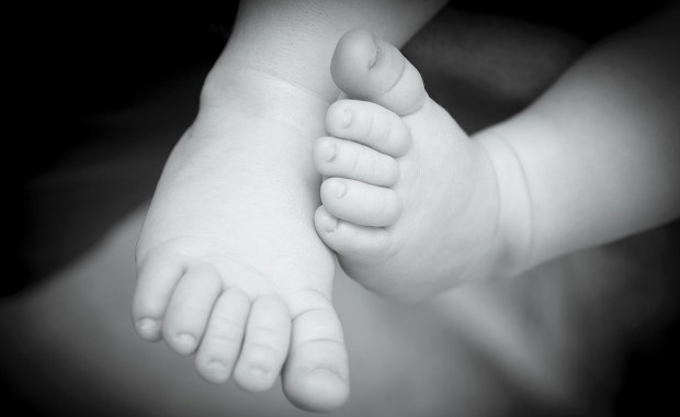 Zmarło 4-miesięczne dziecko. Rodzice byli pijani