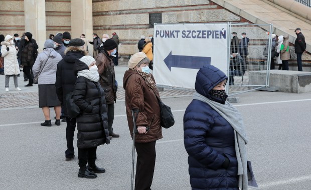 "Zmarnowanie szczepionki jest gorszym przestępstwem niż zaszczepienie kogokolwiek"