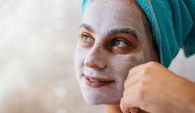 Zmarszczki wyprasowane, a cera rozjaśniona i odżywiona. Wystarczy 1 jajko