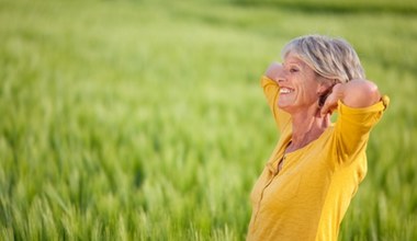 Zmęczona? Smutna? Co wpływa na twoje samopoczucie, gdy przechodzisz menopauzę?