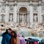 Zmiany przy słynnej fontannie w Rzymie. Kto zobaczy ją za darmo?