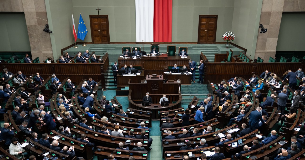 Zmiany w Funduszu Kościelnym. Na stole cztery propozycje /Mateusz Włodarczyk /AFP