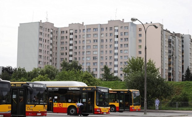 Zmiany w komunikacji miejskiej na Święto Niepodległości w Warszawie. Jaki będzie rozkład metra?