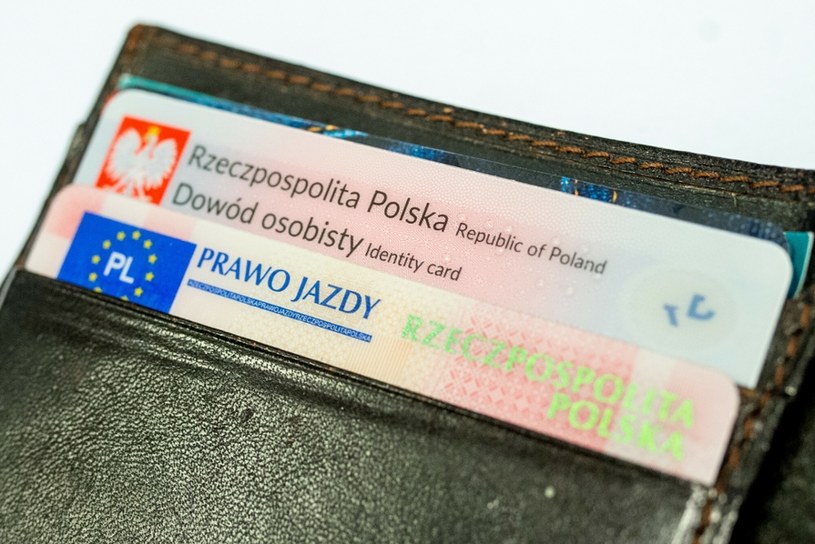 Zmiany w mObywatel dotyczą prawa jazdy. /Piotr Kamionka/REPORTER /East News