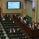 Zmiany w polskich mediach publicznych. Sejm podjął uchwałę