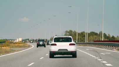 Zmiany w przepisach drogowych w Europie. Jak uniknąć wysokich kar?