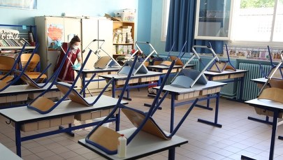 Zmiany w szkołach średnich i wyższych: Od poniedziałku pracują zdalnie i hybrydowo