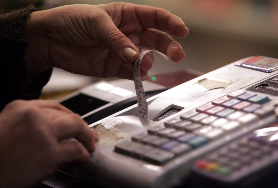 Zmiany zasad wydawania paragonów wejdą w życie z początkiem października /ORESTIS PANAGIOTOU /PAP/EPA