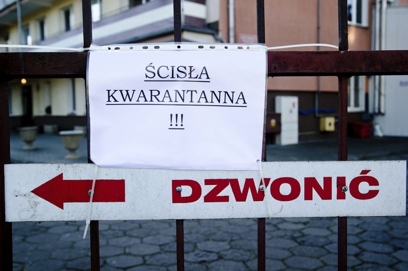 Zmieniły się zasady kwarantanny /Stanislaw Bielski /Reporter