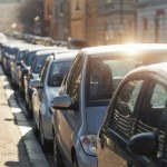 temperatura Zmniejsz miejski skwar, wybierając samochód w tym kolorze!