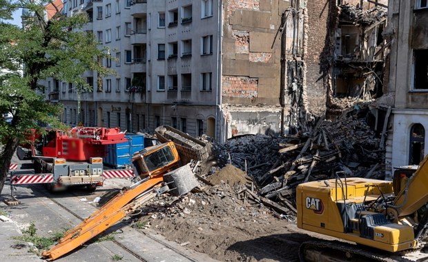 Zmniejszono "strefę zero" po pożarze w Poznaniu. Auta dalej z zakazem