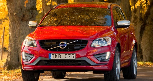 Zmodernizowane w 2013 roku Volvo XC60 z pakietem sportowym R-Design /Volvo