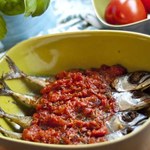 Zmysłowe smaki: Makrela w sosie pomidorowym 
