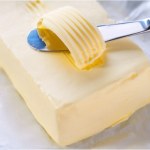 Znaczące spadki cen masła. To, ile płacą Polacy, zależy od sytuacji za oceanem